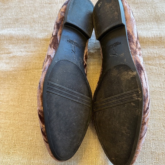 Simply Vera Velvet Smoking Slippers - Picture 5 of 7